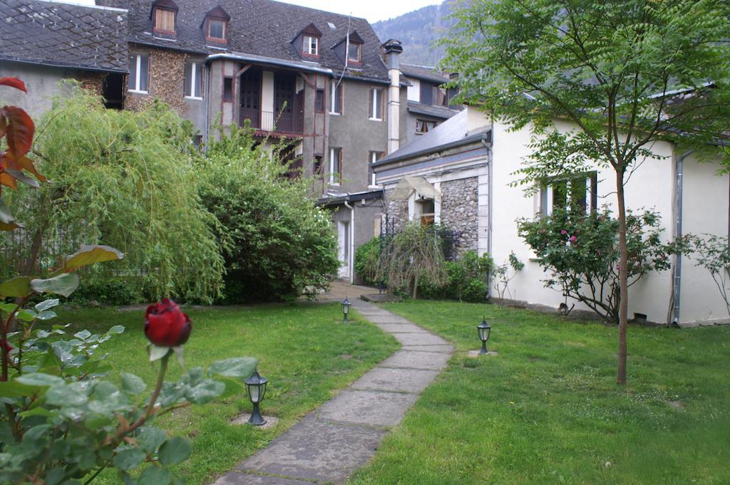 Hotel Celeste Bagnères-de-Luchon Exteriör bild