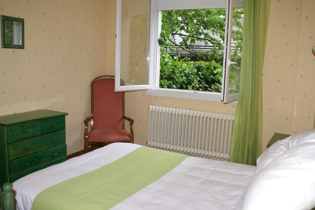 Hotel Celeste Bagnères-de-Luchon Rum bild