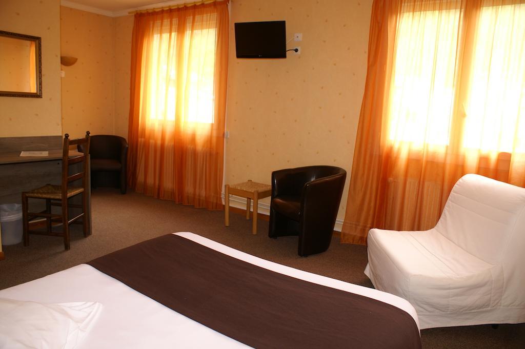 Hotel Celeste Bagnères-de-Luchon Rum bild